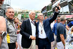 Foto zur News: Stefano Domenicali mit Pirelli-Chef Marco Troncetti Provera