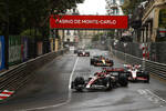 Foto zur News: Valtteri Bottas (Alfa Romeo), Kevin Magnussen (Haas) und Daniel Ricciardo (McLaren)