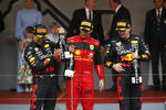 Foto zur News: Carlos Sainz (Ferrari), Sergio Perez (Red Bull) und Max Verstappen (Red Bull)