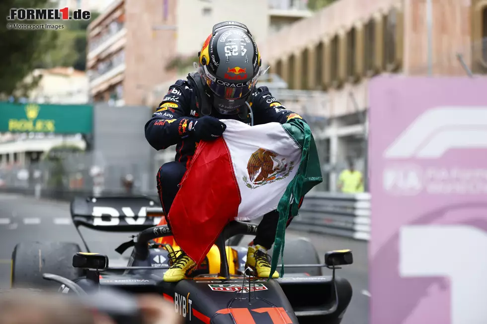 Foto zur News: Sergio Perez (Red Bull)