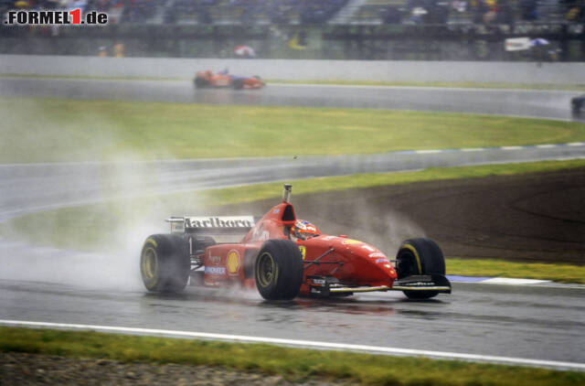 Foto zur News: Formel-1-Liveticker: Sollte sich Mercedes auf 2023 konzentrieren, Lewis?