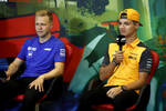 Foto zur News: Kevin Magnussen (Haas) und Lando Norris (McLaren)