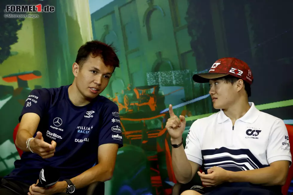 Foto zur News: Alexander Albon (Williams) und Yuki Tsunoda (AlphaTauri)