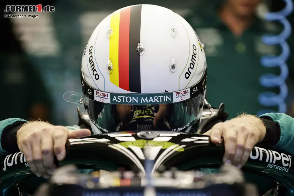 Foto zur News: Sebastian Vettel (Aston Martin)