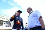 Foto zur News: Max Verstappen (Red Bull) und Helmut Marko