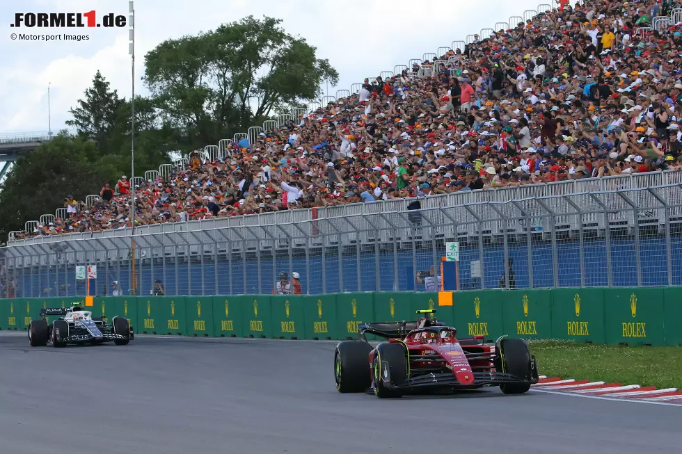 Foto zur News: Carlos Sainz (Ferrari) und Yuki Tsunoda (AlphaTauri)