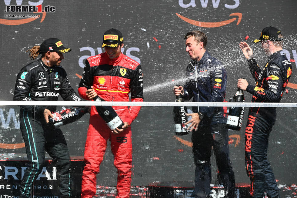 Foto zur News: Lewis Hamilton (Mercedes), Carlos Sainz (Ferrari) und Max Verstappen (Red Bull)