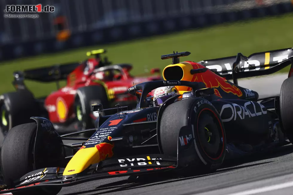 Foto zur News: Max Verstappen (Red Bull) und Carlos Sainz (Ferrari)