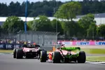 Foto zur News: Carlos Sainz (Ferrari) und Charles Leclerc (Ferrari)