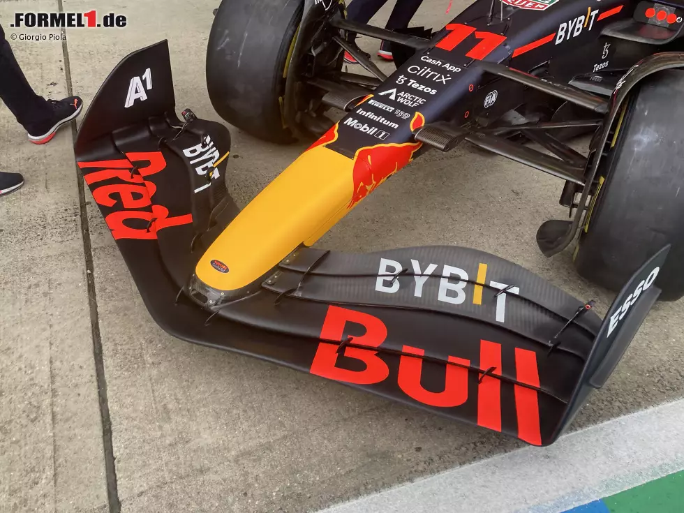 Foto zur News: Red Bull RB18