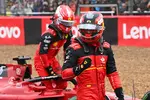 Foto zur News: Carlos Sainz (Ferrari) und Charles Leclerc (Ferrari)