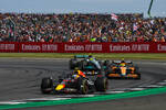 Foto zur News: Sergio Perez (Red Bull), Lando Norris (McLaren) und Lewis Hamilton (Mercedes)