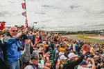 Foto zur News: Fans in Silverstone