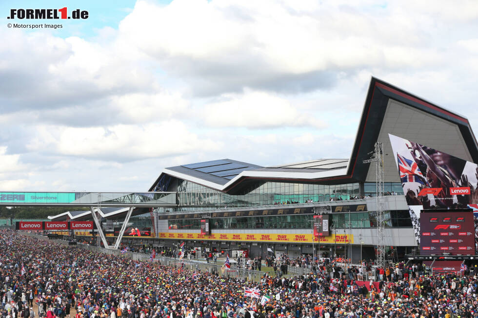 Foto zur News: Fans in Silverstone