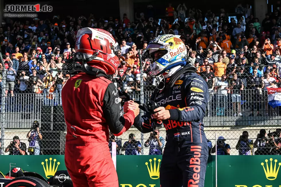 Foto zur News: Charles Leclerc (Ferrari) und Max Verstappen (Red Bull)