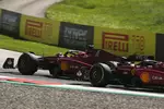 Foto zur News: Charles Leclerc (Ferrari) und Carlos Sainz (Ferrari)