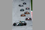 Foto zur News: Lewis Hamilton (Mercedes), Mick Schumacher (Haas), Lando Norris (McLaren) und Daniel Ricciardo (McLaren)