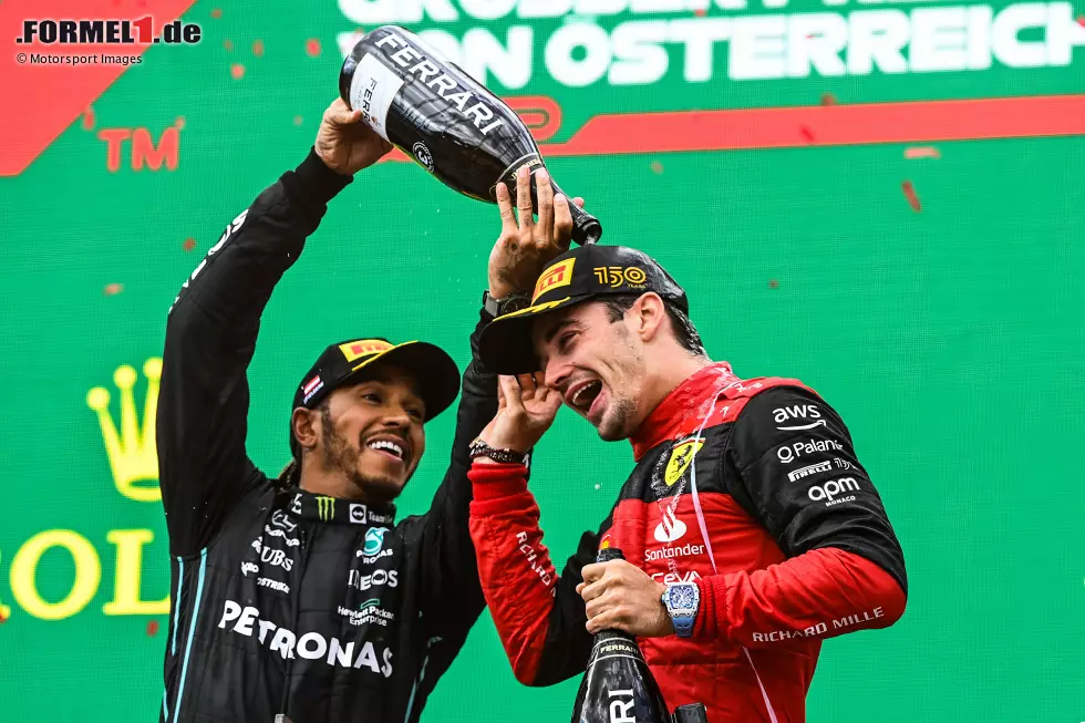 Foto zur News: Lewis Hamilton (Mercedes) und Charles Leclerc (Ferrari)