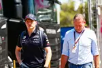 Foto zur News: Max Verstappen (Red Bull) und Jos Verstappen