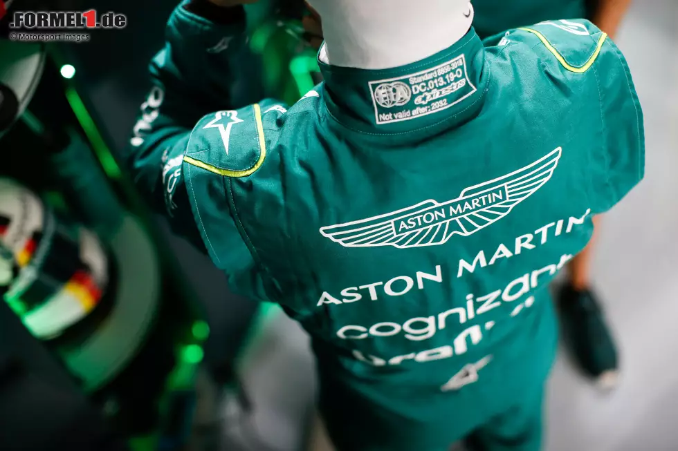 Foto zur News: Sebastian Vettel (Aston Martin)