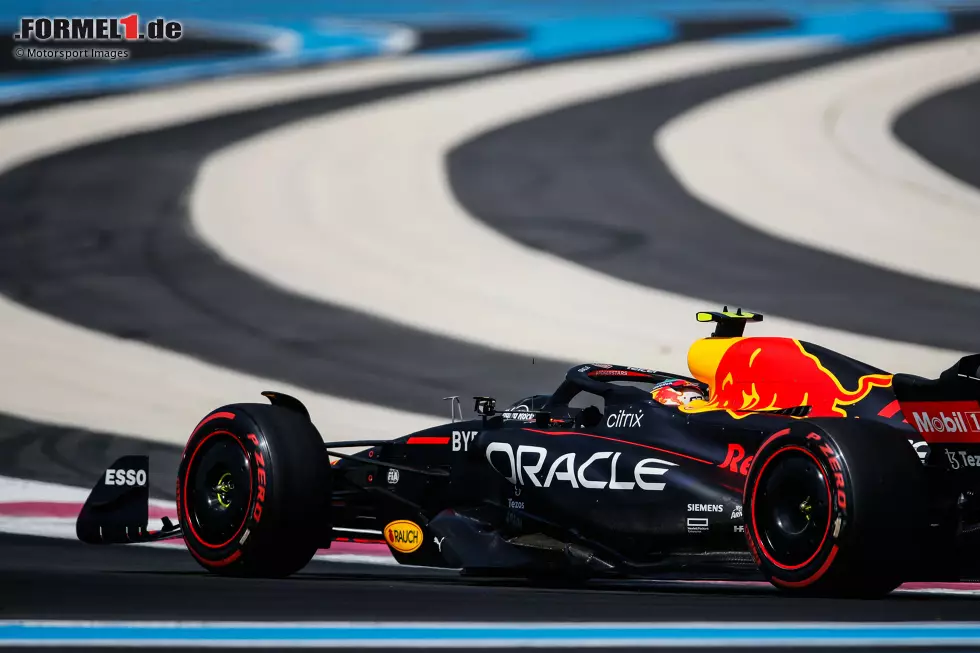 Foto zur News: Sergio Perez (Red Bull)