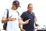 Foto zur News: Max Verstappen (Red Bull) und Jos Verstappen