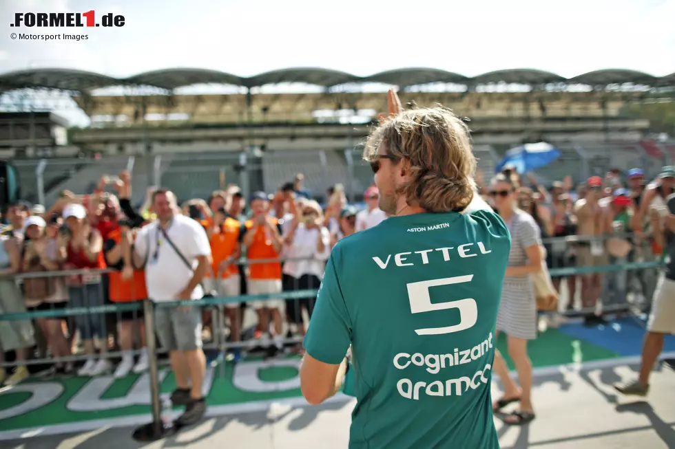 Foto zur News: Sebastian Vettel (Aston Martin)