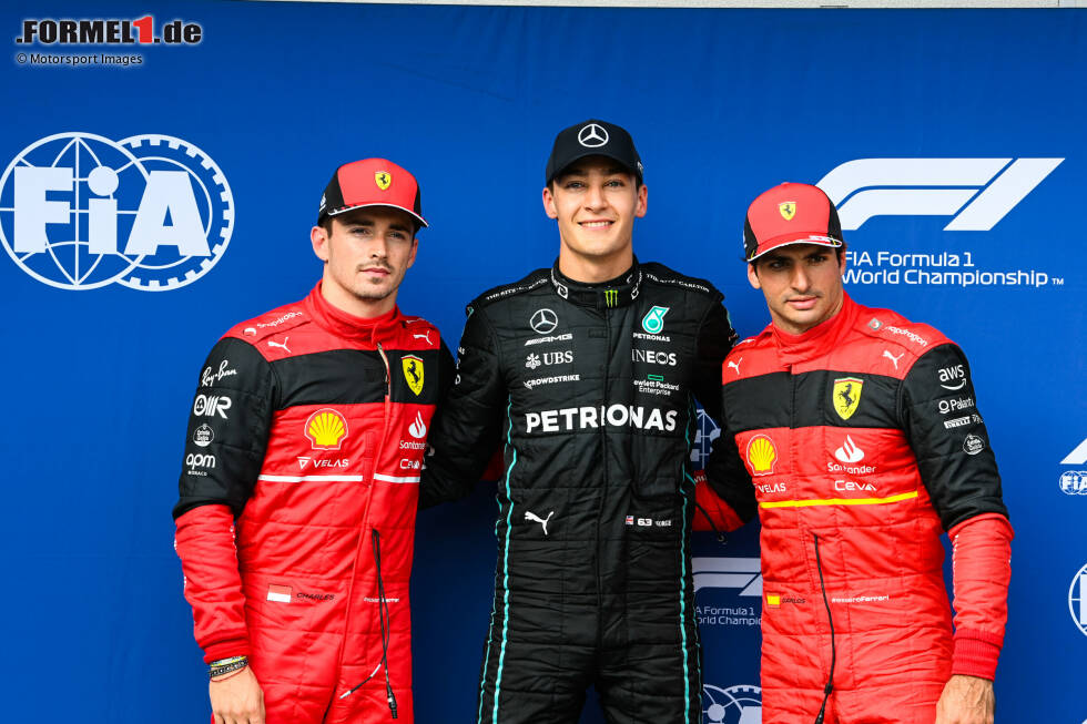 Foto zur News: Charles Leclerc (Ferrari), George Russell (Mercedes) und Carlos Sainz (Ferrari)