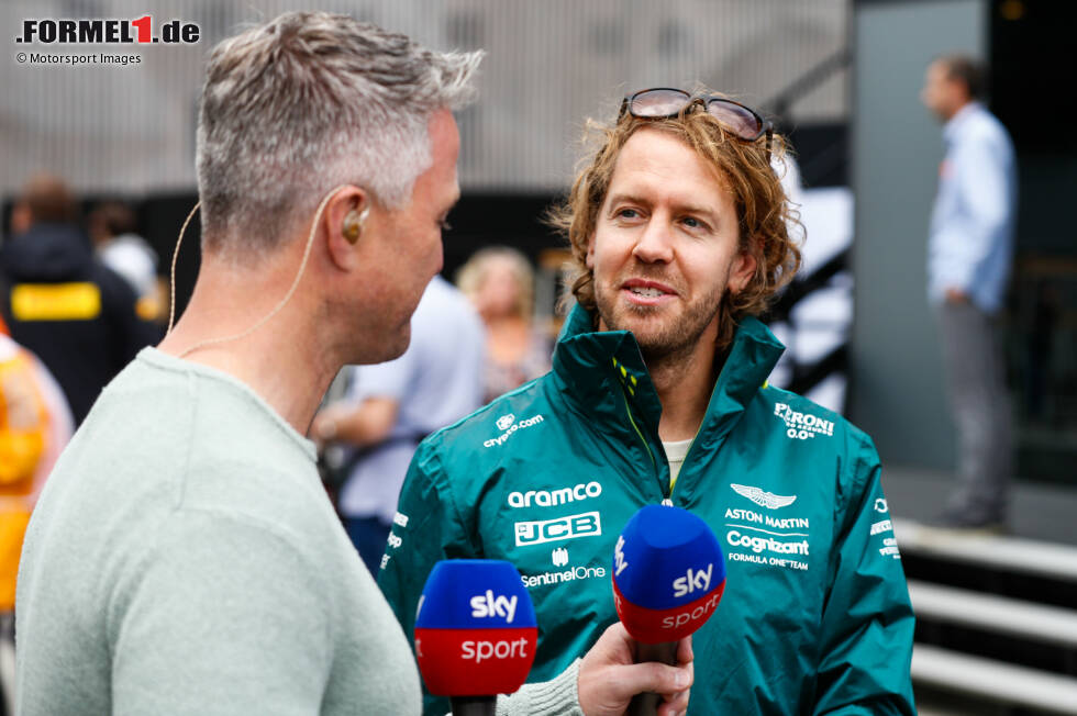 Foto zur News: Sebastian Vettel (Aston Martin) und Ralf Schumacher
