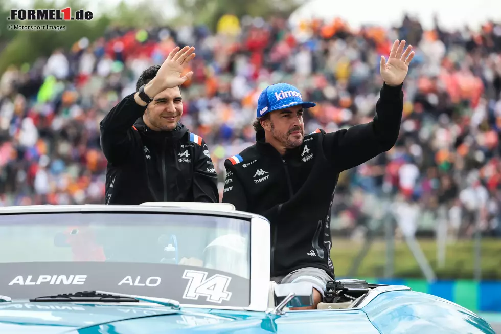 Foto zur News: Fernando Alonso (Alpine) und Esteban Ocon (Alpine)