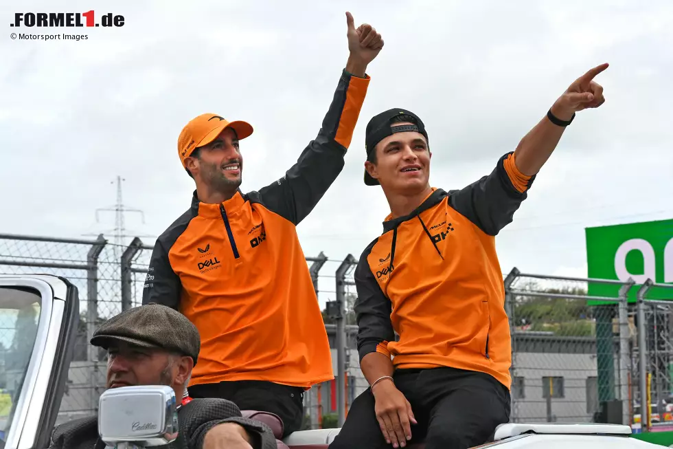 Foto zur News: Lando Norris (McLaren) und Daniel Ricciardo (McLaren)