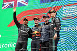 Foto zur News: Max Verstappen (Red Bull), Jos Verstappen, Sergio Perez (Red Bull), George Russell (Mercedes) und Lewis Hamilton (Mercedes)