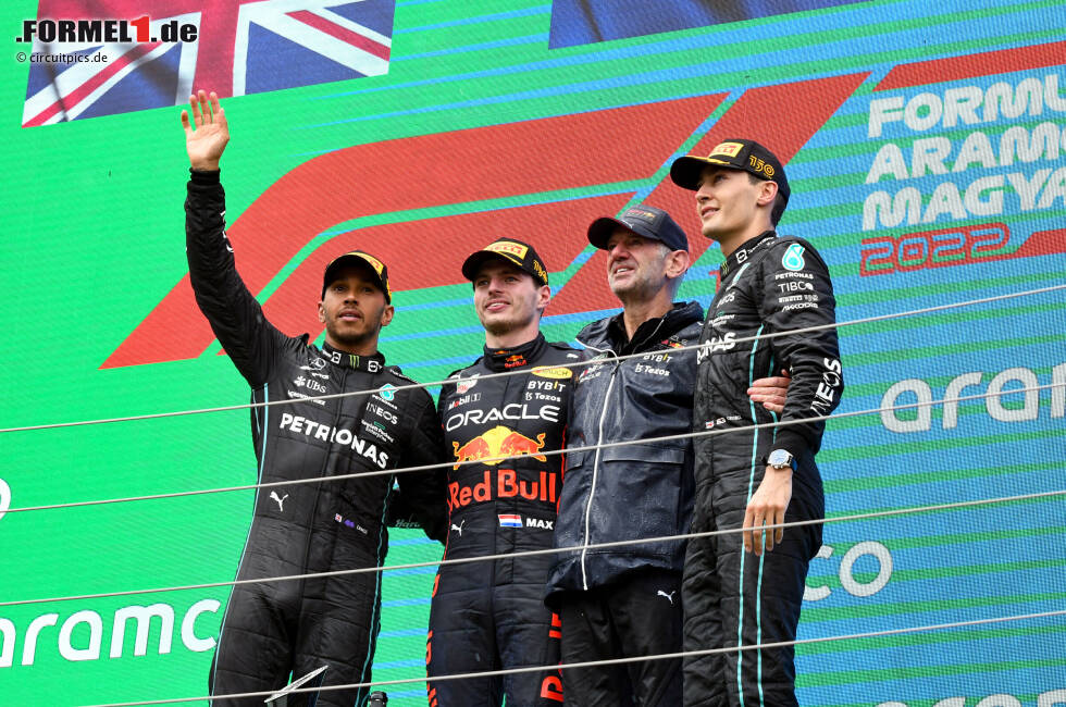 Max Verstappen (Red Bull), Jos Verstappen, Sergio Perez (Red Bull), George Russell (Mercedes) und Lewis Hamilton (Mercedes) Max Verstappen (Red Bull), Jos Verstappen, Sergio Perez (Red Bull), George Russell (Mercedes) und Lewis Hamilton (Mercedes)