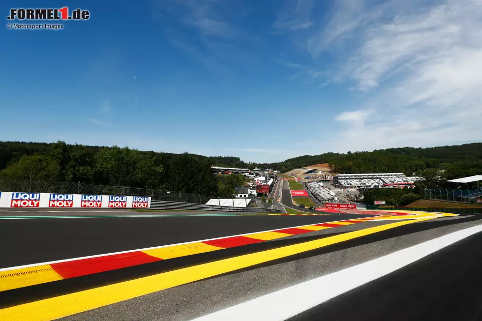 Foto zur News: Eau Rouge und Raidillon