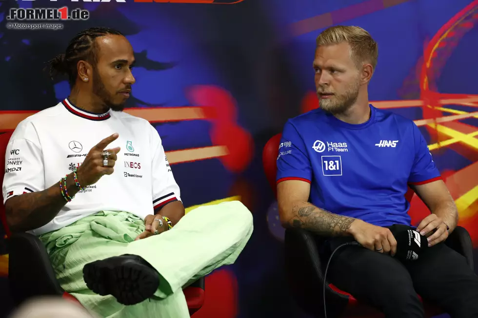 Foto zur News: Lewis Hamilton (Mercedes) und Kevin Magnussen (Haas)