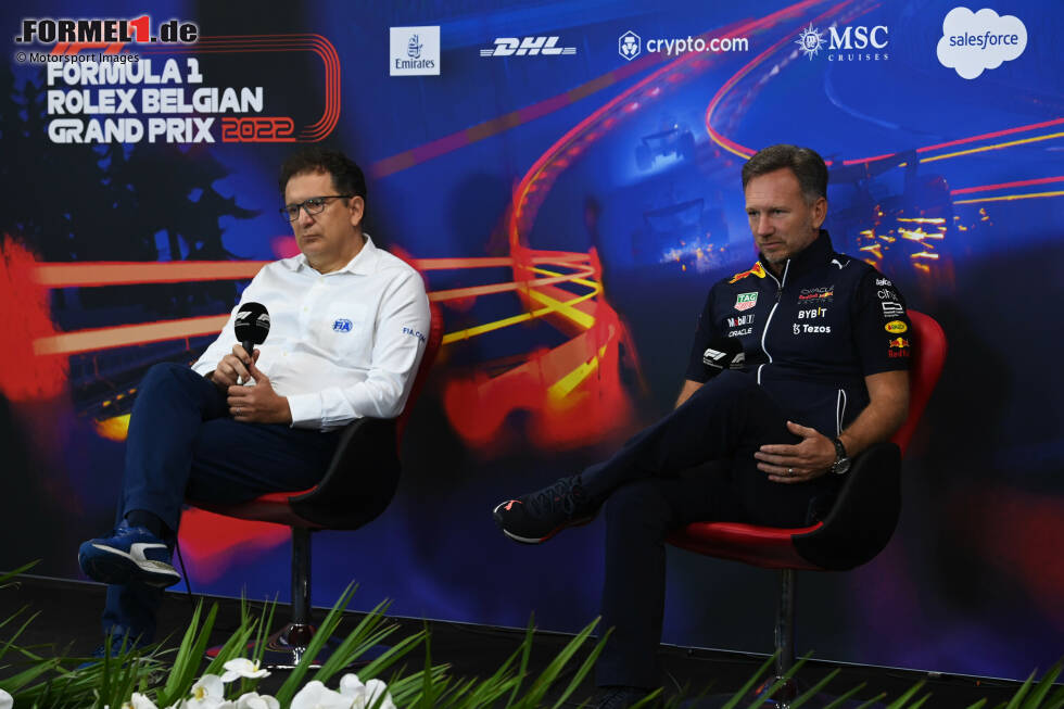 Foto zur News: Nikolas Tombazis (FIA) und Christian Horner (Red Bull)