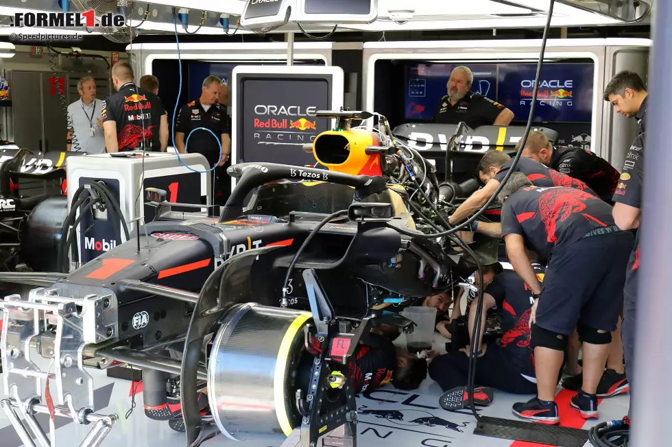 Foto zur News: Red Bull RB18