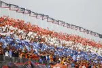 Foto zur News: Fans in Zandvoort