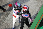 Foto zur News: Mick Schumacher (Haas) und Esteban Ocon (Alpine)
