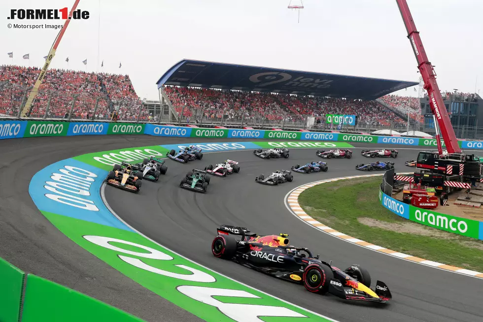 Sergio Perez (Red Bull), Lando Norris (McLaren), George Russell (Mercedes) und Lance Stroll (Aston Martin) Foto zur News: Sergio Perez (Red Bull), Lando Norris (McLaren), George Russell (Mercedes) und Lance Stroll (Aston Martin)