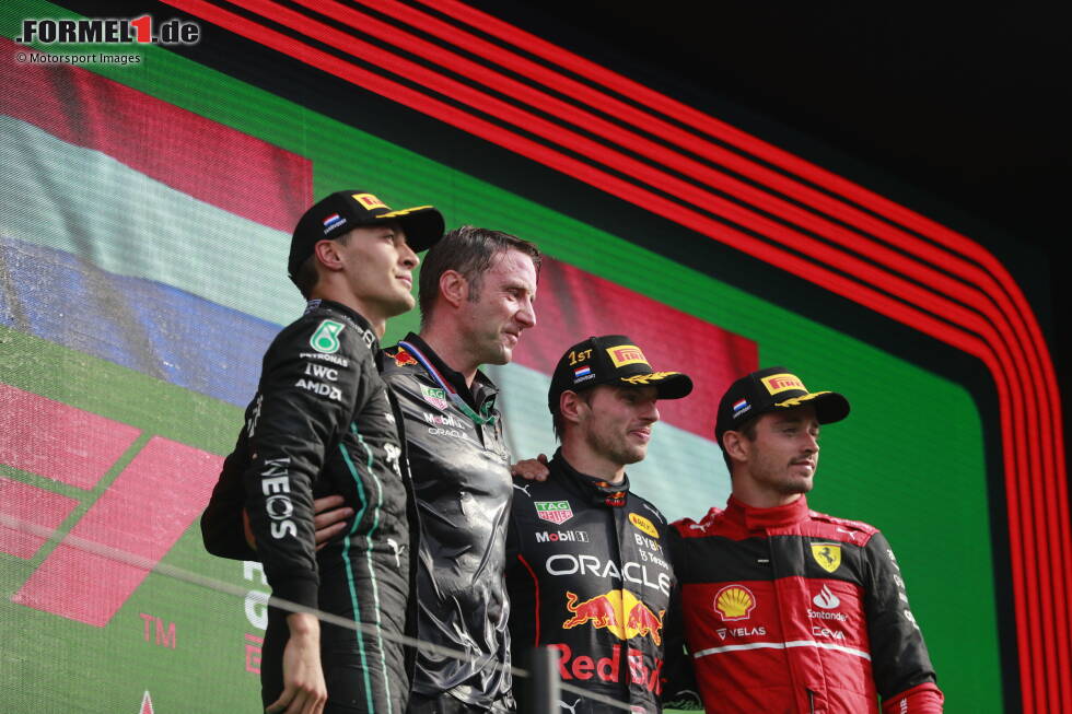 Foto zur News: George Russell (Mercedes), Max Verstappen (Red Bull) und Charles Leclerc (Ferrari)