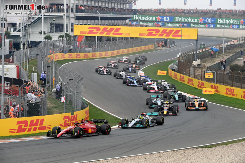 Foto zur News: Carlos Sainz (Ferrari), Lewis Hamilton (Mercedes), Sergio Perez (Red Bull), Lando Norris (McLaren) und George Russell (Mercedes)