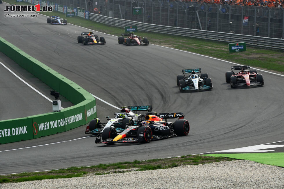 Max Verstappen (Red Bull), Lewis Hamilton (Mercedes), Charles Leclerc (Ferrari), George Russell (Mercedes) und Carlos Sainz (Ferrari) Max Verstappen (Red Bull), Lewis Hamilton (Mercedes), Charles Leclerc (Ferrari), George Russell (Mercedes) und Carlos Sainz (Ferrari)