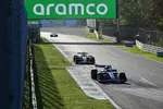 Foto zur News: Esteban Ocon (Alpine), Valtteri Bottas (Alfa Romeo) und Nicholas Latifi (Williams)