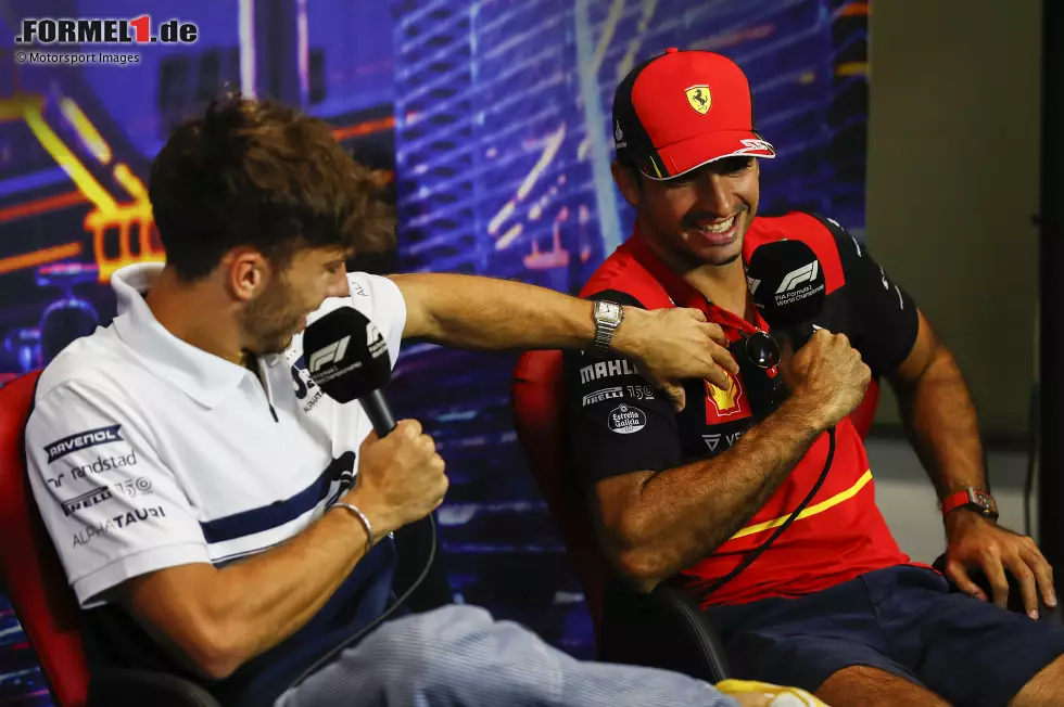 Foto zur News: Pierre Gasly (AlphaTauri) und Carlos Sainz (Ferrari)