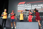 Foto zur News: Lando Norris (McLaren), Carlos Sainz (Ferrari), Daniel Ricciardo (McLaren) und Charles Leclerc (Ferrari)