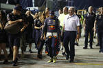 Foto zur News: Sergio Perez (Red Bull) und Helmut Marko