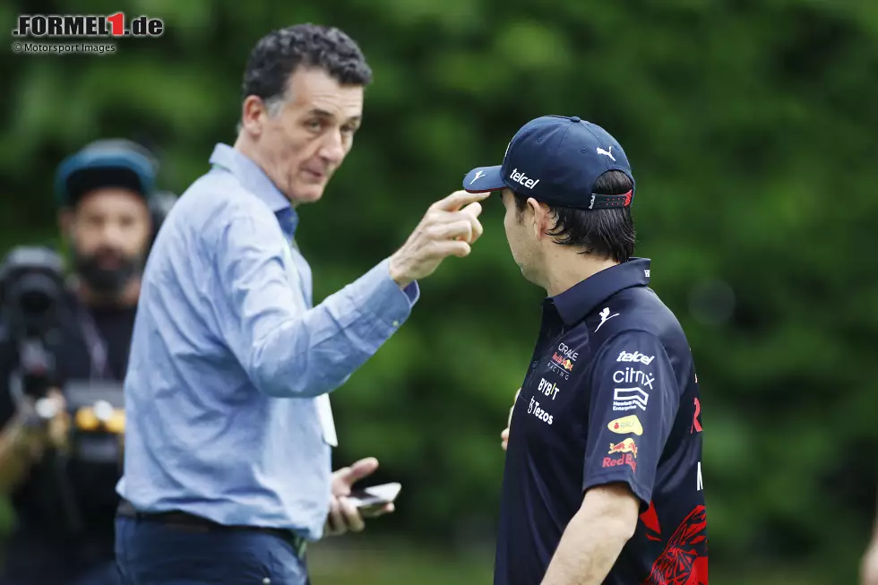 Foto zur News: Sergio Perez (Red Bull)