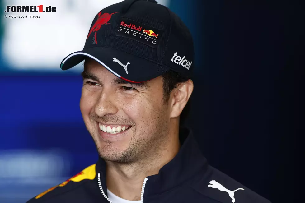 Foto zur News: Sergio Perez (Red Bull)