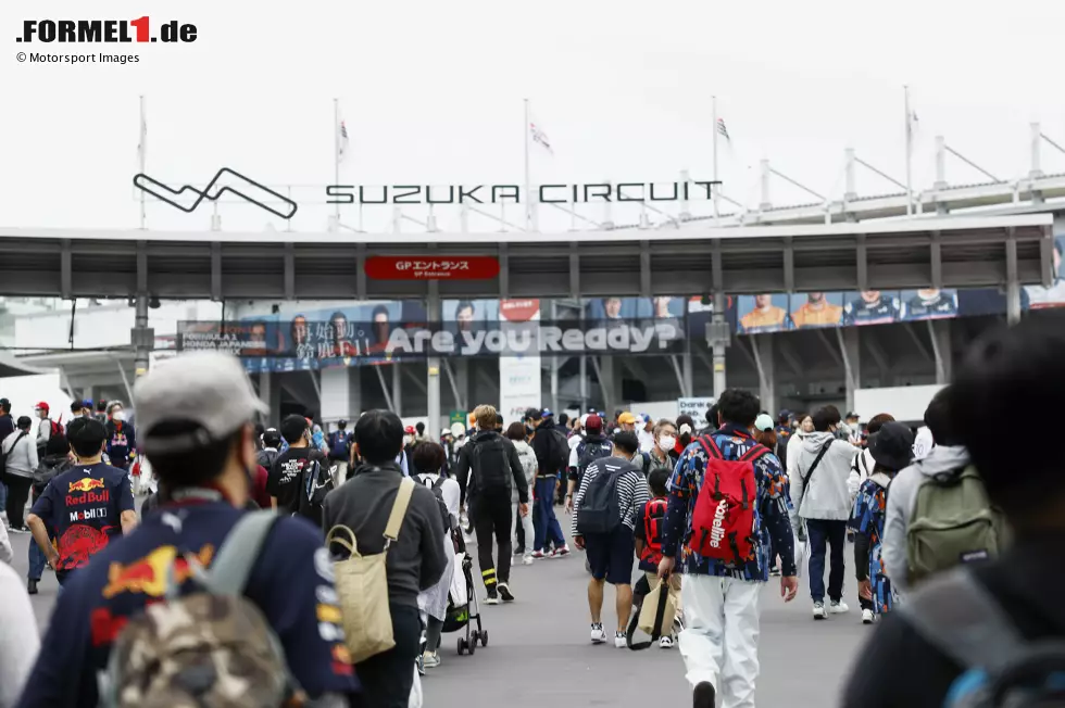 Foto zur News: Fans in Suzuka